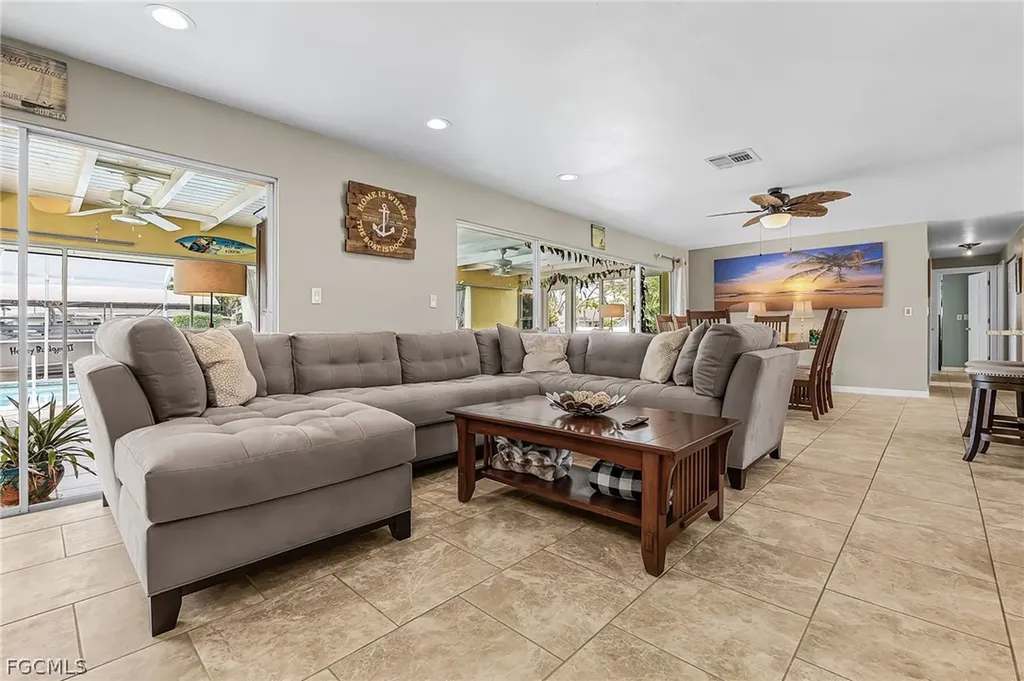 4814 SW 1st Court Cape Coral FL 33914