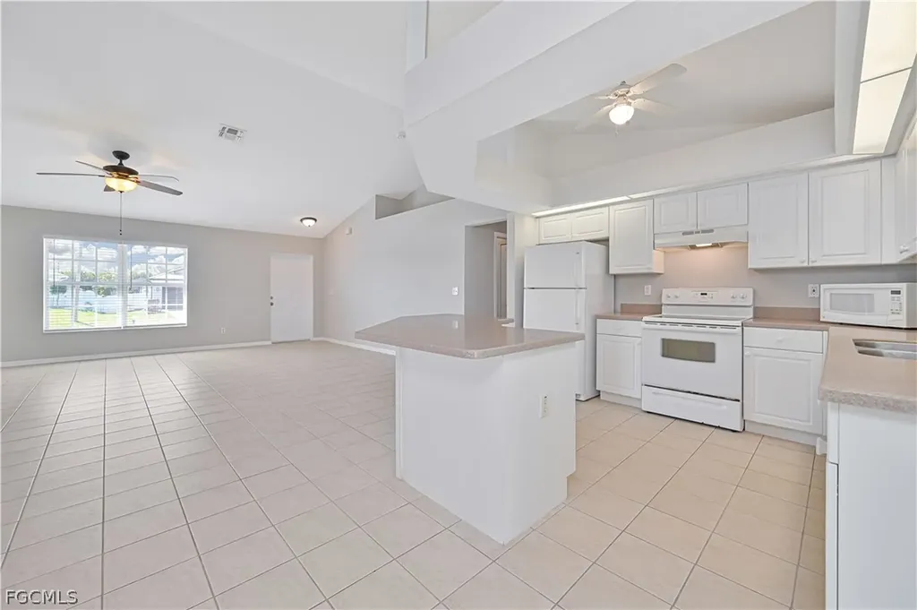 1213 SW 15th Terrace Cape Coral FL 33991