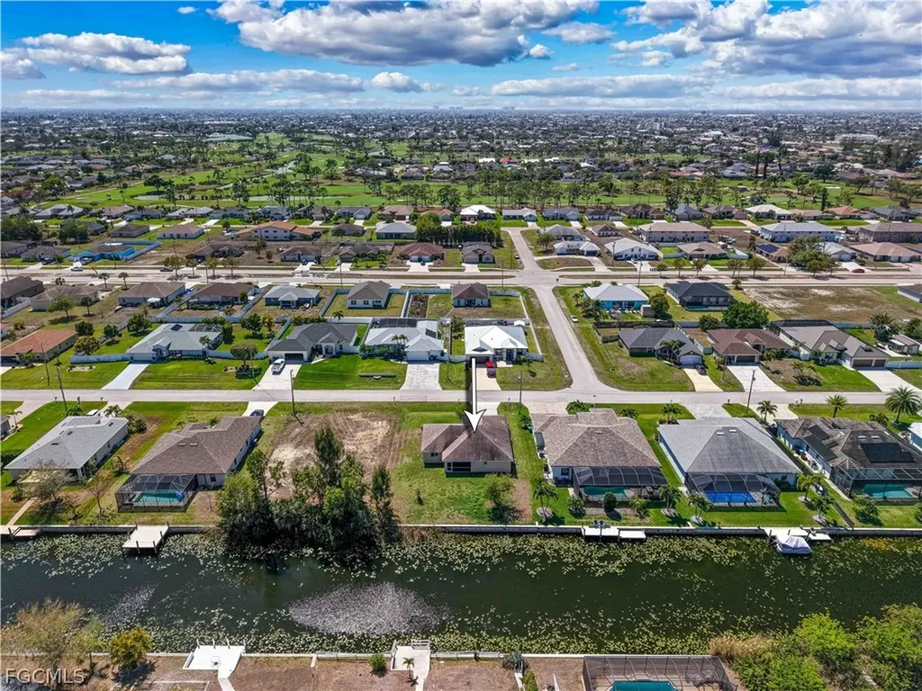 1213 SW 15th Terrace Cape Coral FL 33991