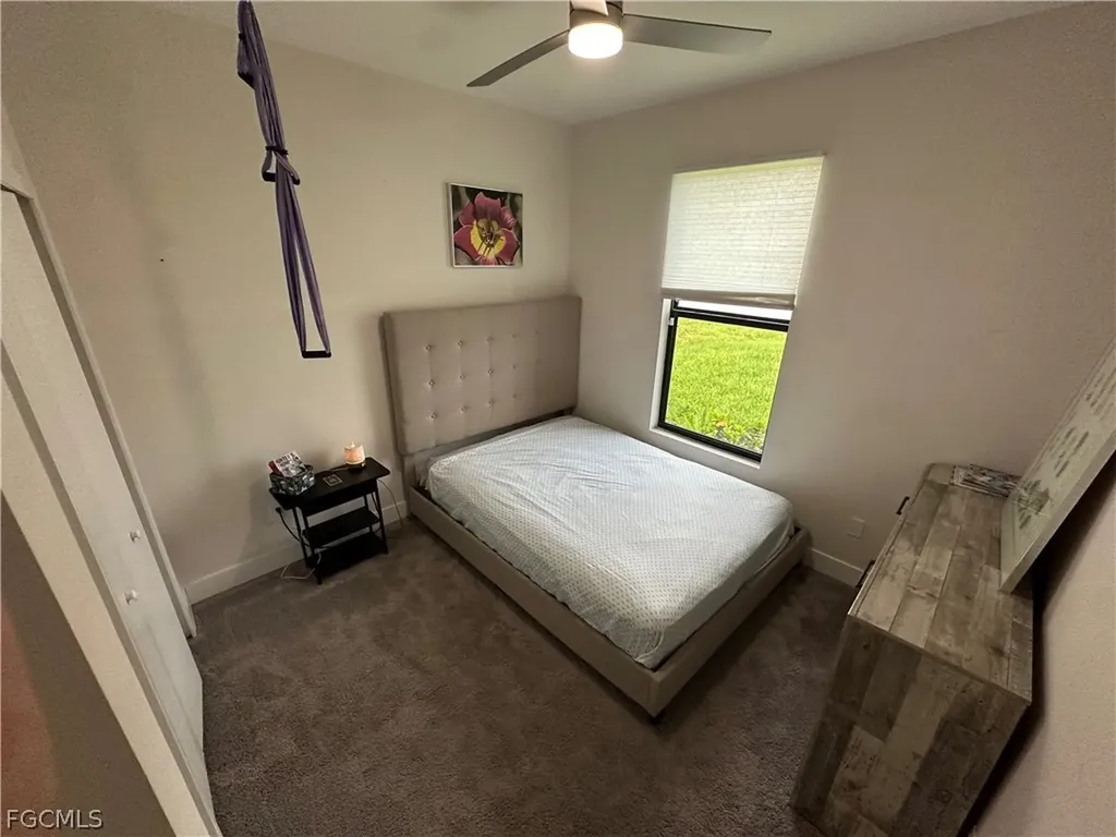 1613 N Gator Circle Cape Coral FL 33909
