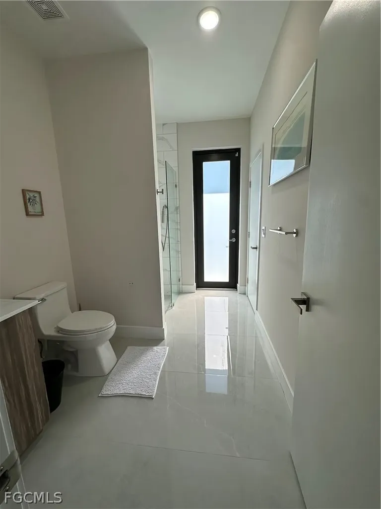 1613 N Gator Circle Cape Coral FL 33909