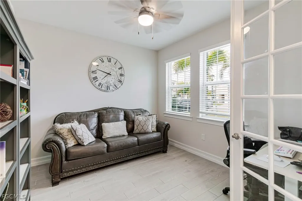 202 Spring Hill Lake Loop Cape Coral FL 33993