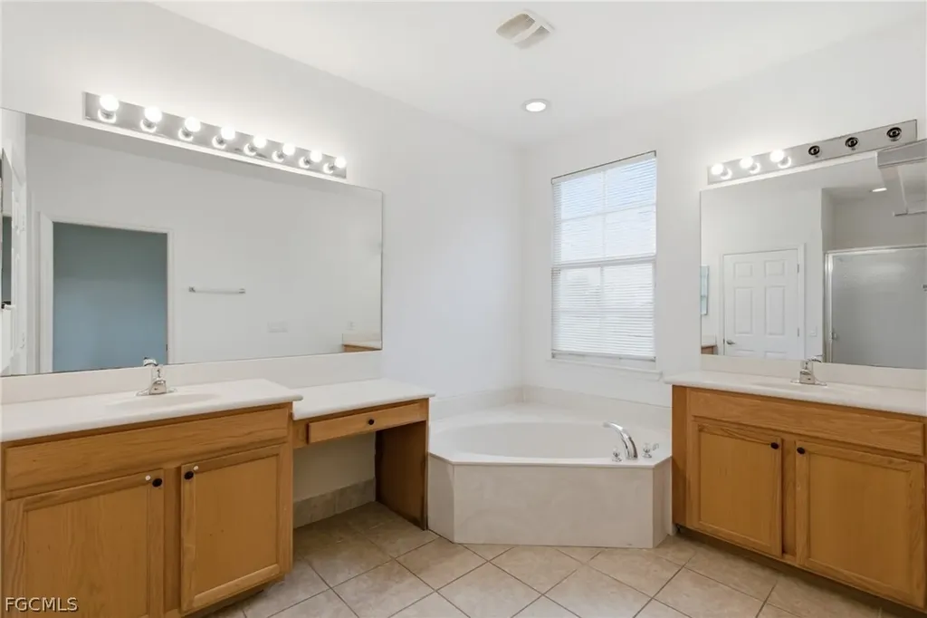4074 Cherrybrook Loop Fort Myers FL 33966