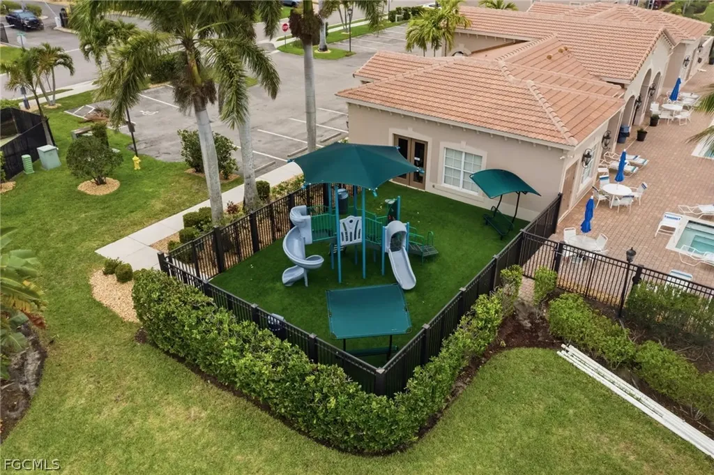 4074 Cherrybrook Loop Fort Myers FL 33966