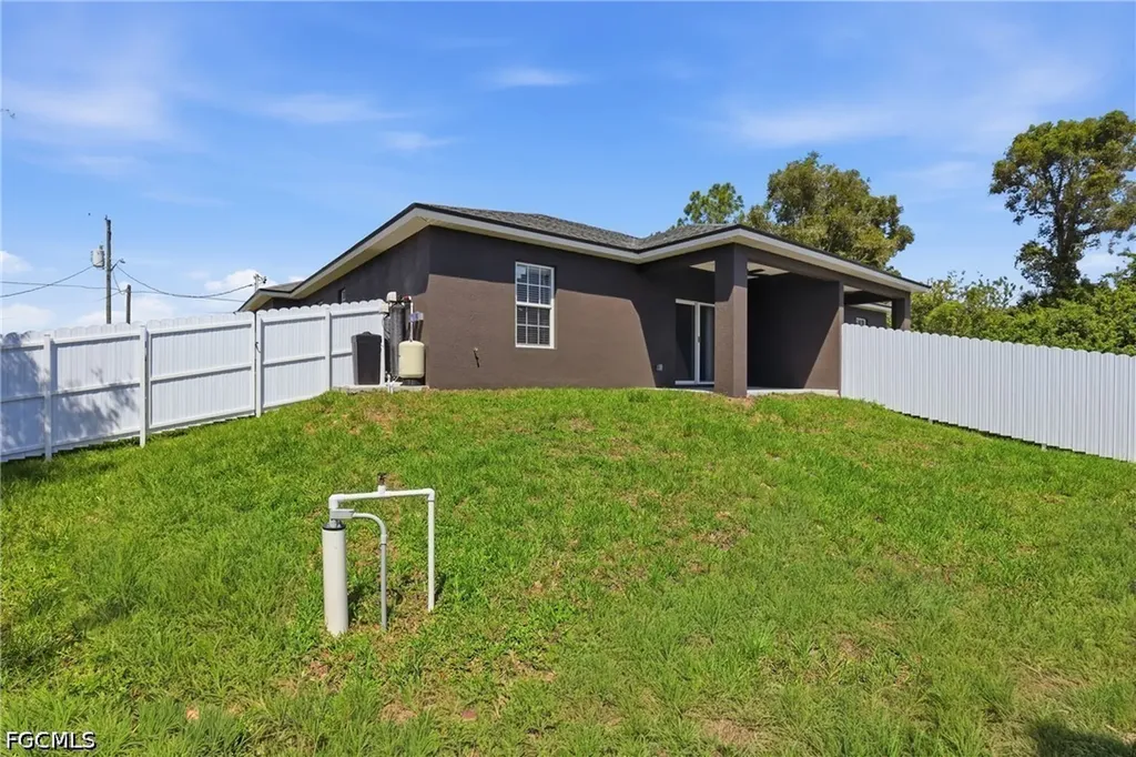 723 Ivan Avenue S Lehigh Acres FL 33973