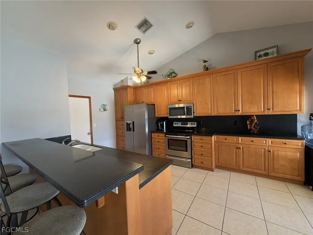 3723 Pelican Boulevard Cape Coral FL 33914