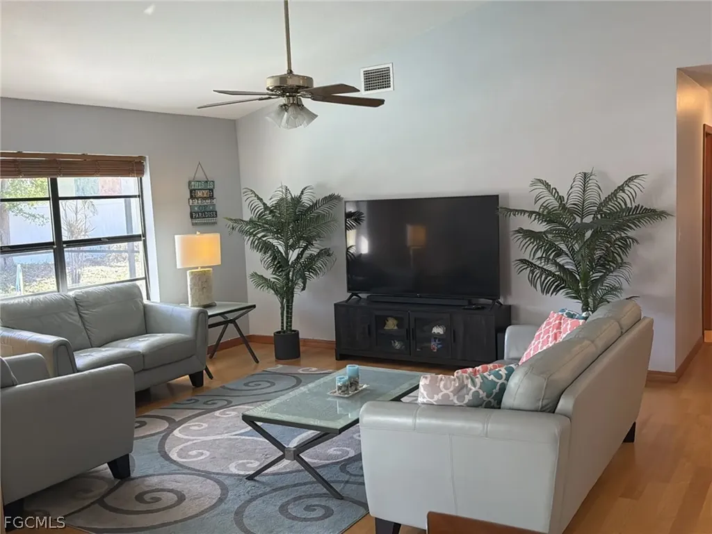 3723 Pelican Boulevard Cape Coral FL 33914