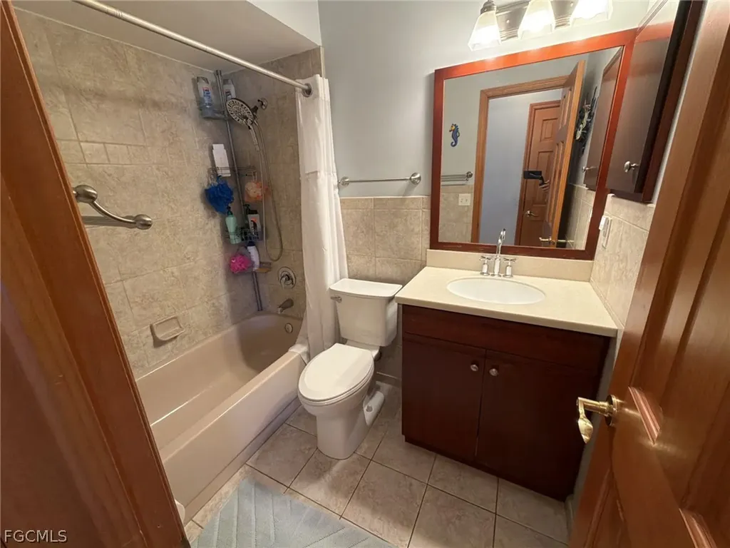 3723 Pelican Boulevard Cape Coral FL 33914