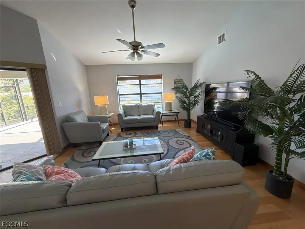 3723 Pelican Boulevard Cape Coral FL 33914