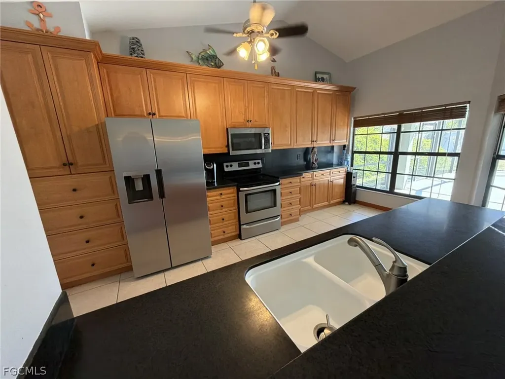 3723 Pelican Boulevard Cape Coral FL 33914