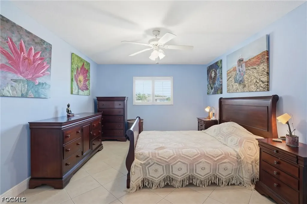 325 NW 9th Street Cape Coral FL 33993