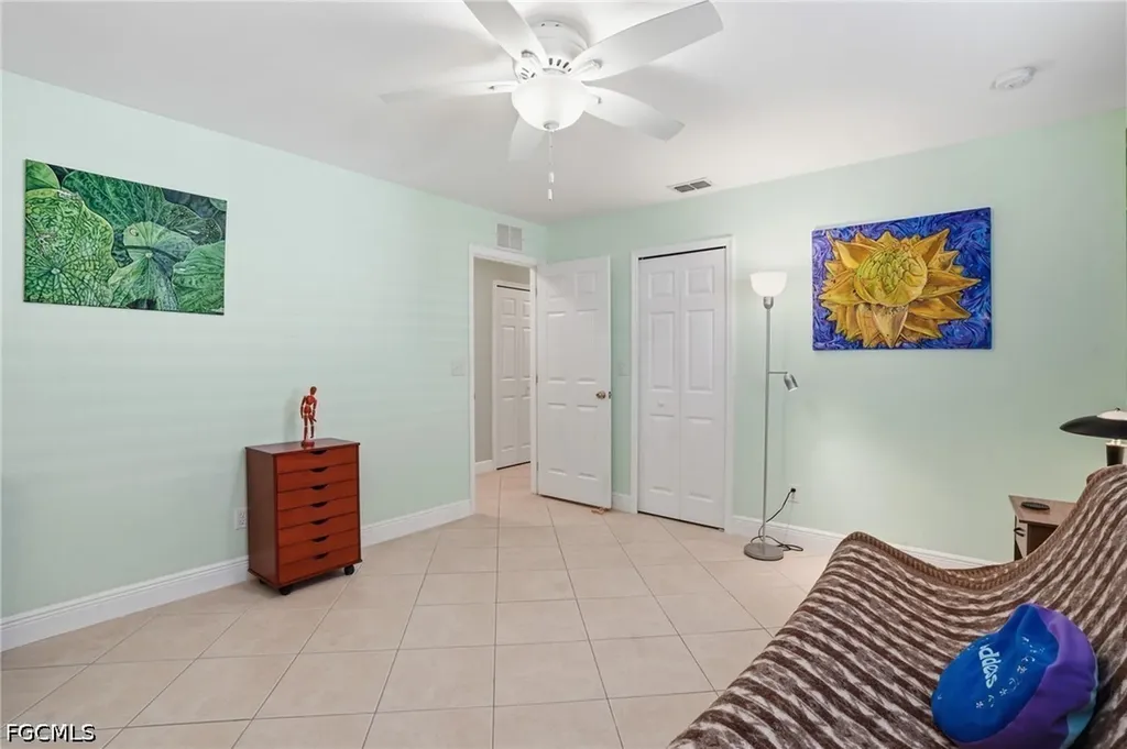 325 NW 9th Street Cape Coral FL 33993