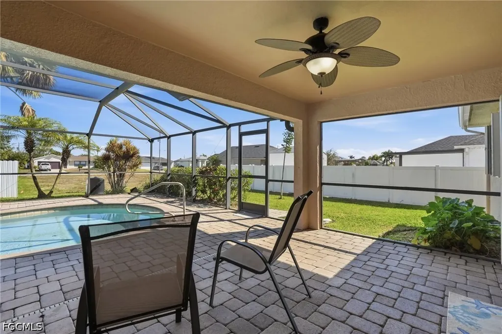 325 NW 9th Street Cape Coral FL 33993