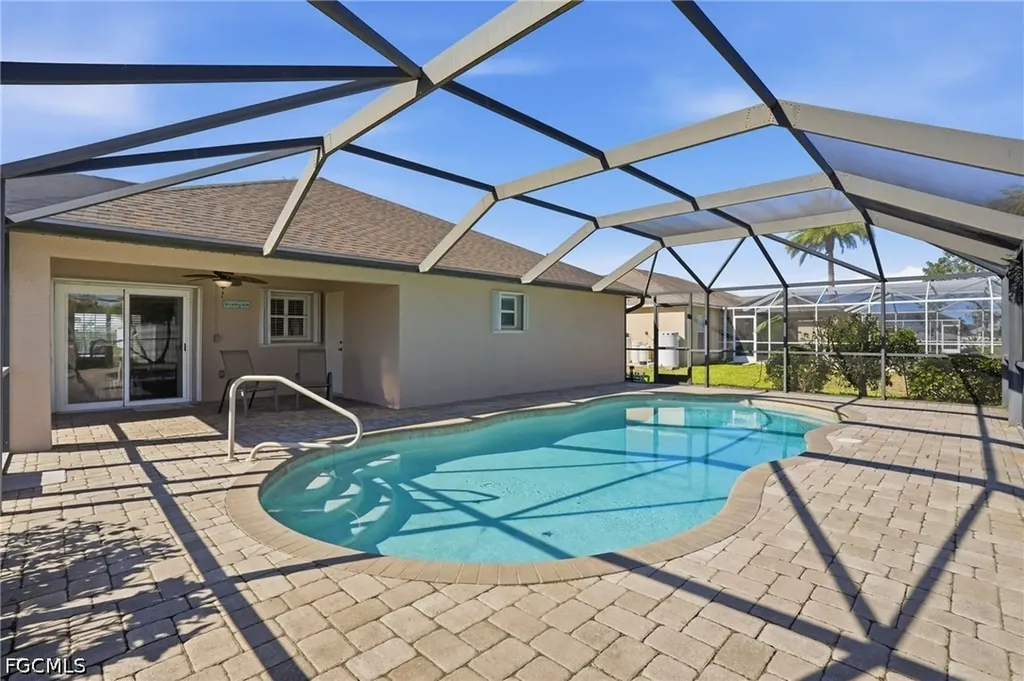 325 NW 9th Street Cape Coral FL 33993