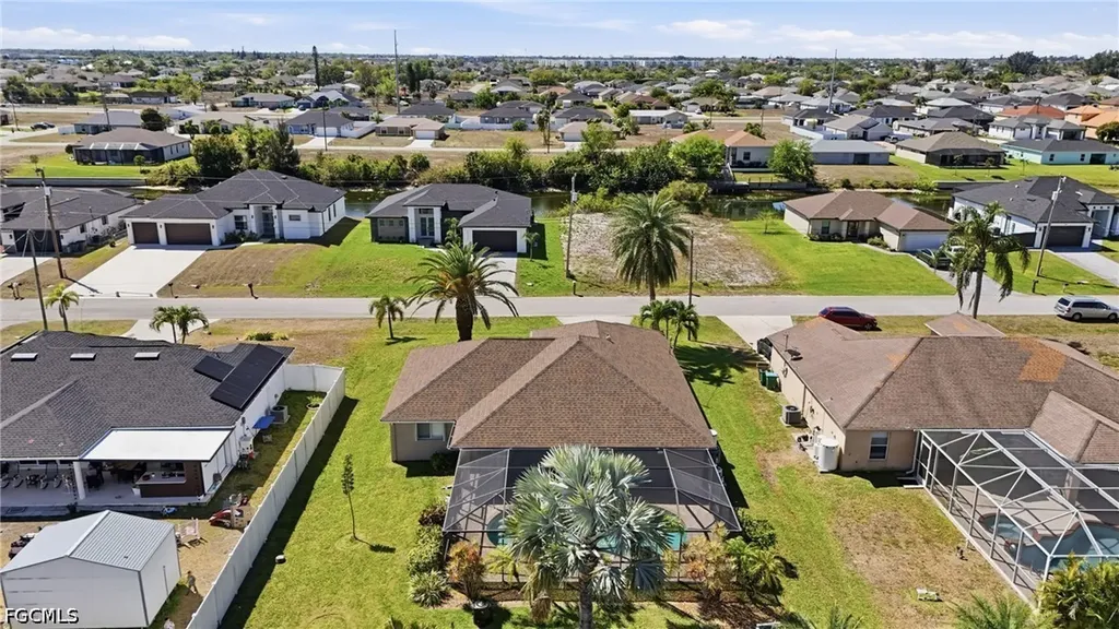 325 NW 9th Street Cape Coral FL 33993