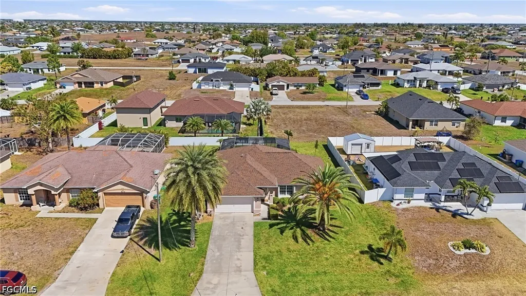 325 NW 9th Street Cape Coral FL 33993