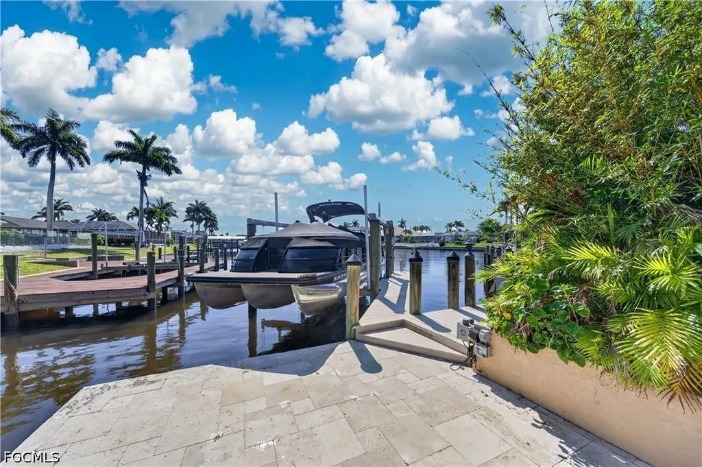4425 Orchid Boulevard Cape Coral FL 33904