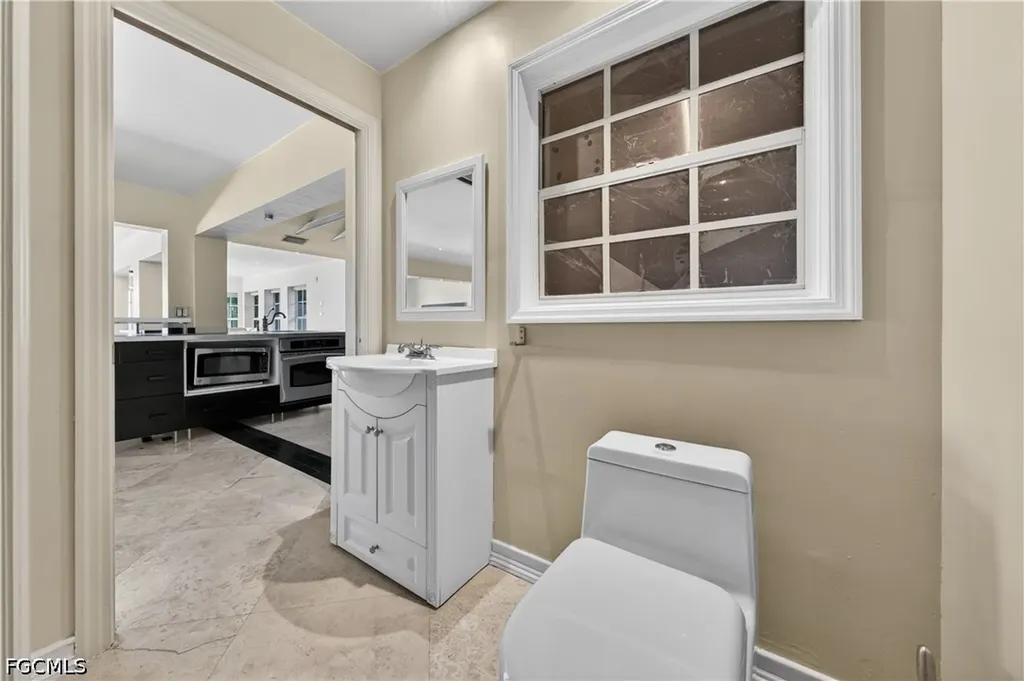 4425 Orchid Boulevard Cape Coral FL 33904