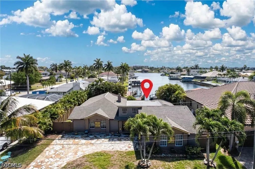 4425 Orchid Boulevard Cape Coral FL 33904