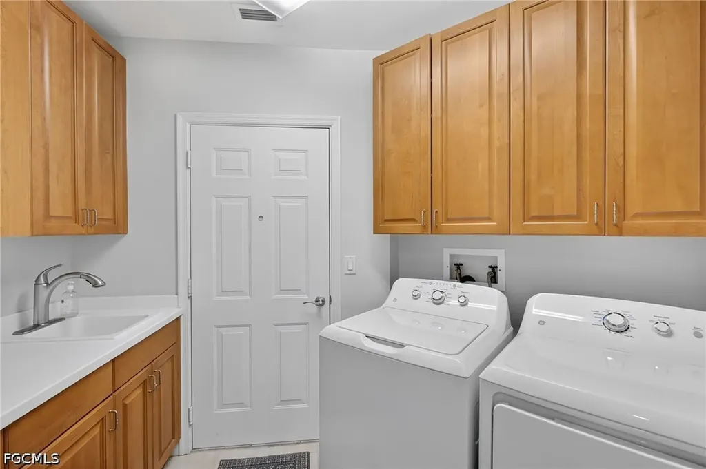 5941 Tarpon Gardens Circle Cape Coral FL 33914
