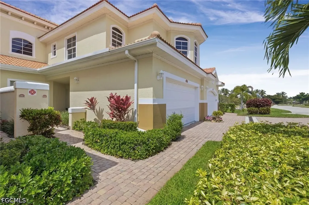 5941 Tarpon Gardens Circle Cape Coral FL 33914