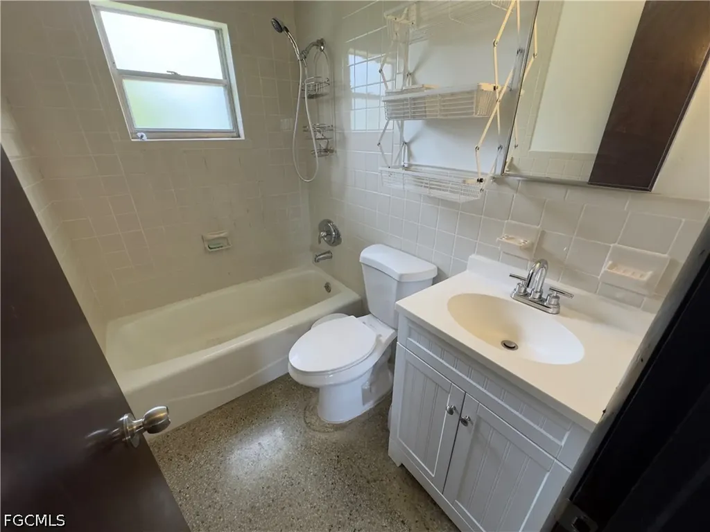 23 W Corkscrew Boulevard Clewiston FL 33440