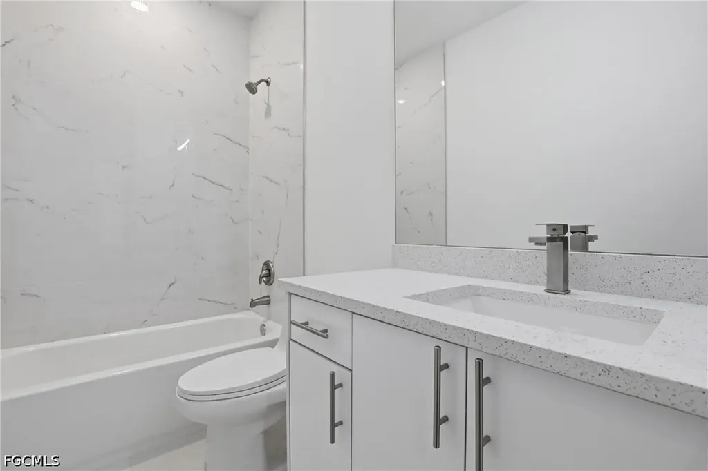 4719 28th Street SW Lehigh Acres FL 33973