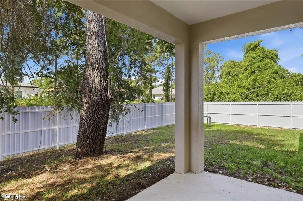 4719 28th Street SW Lehigh Acres FL 33973