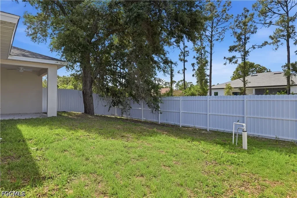 4719 28th Street SW Lehigh Acres FL 33973
