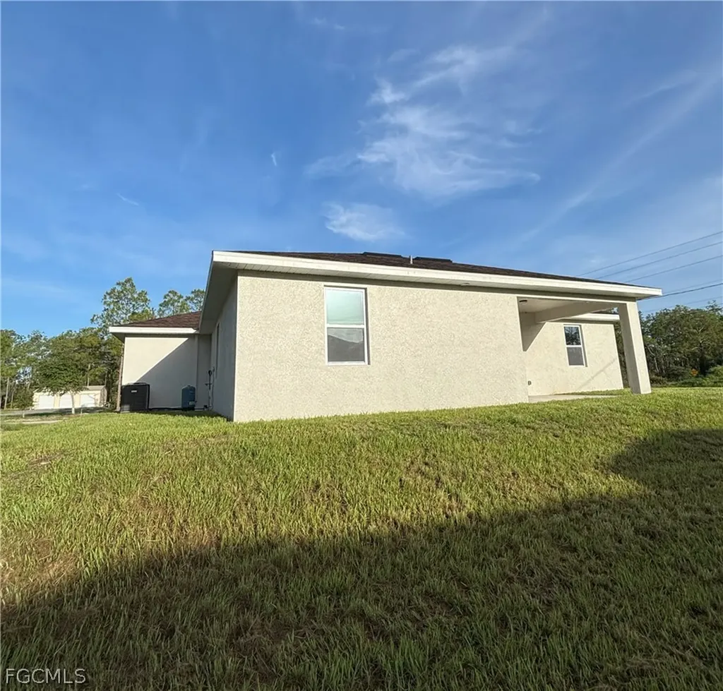 1422 Highland Avenue Lehigh Acres FL 33972