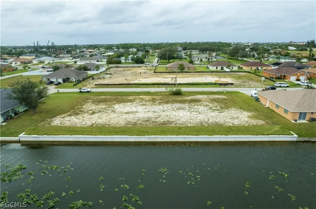 503 SW 3rd Court Cape Coral FL 33991