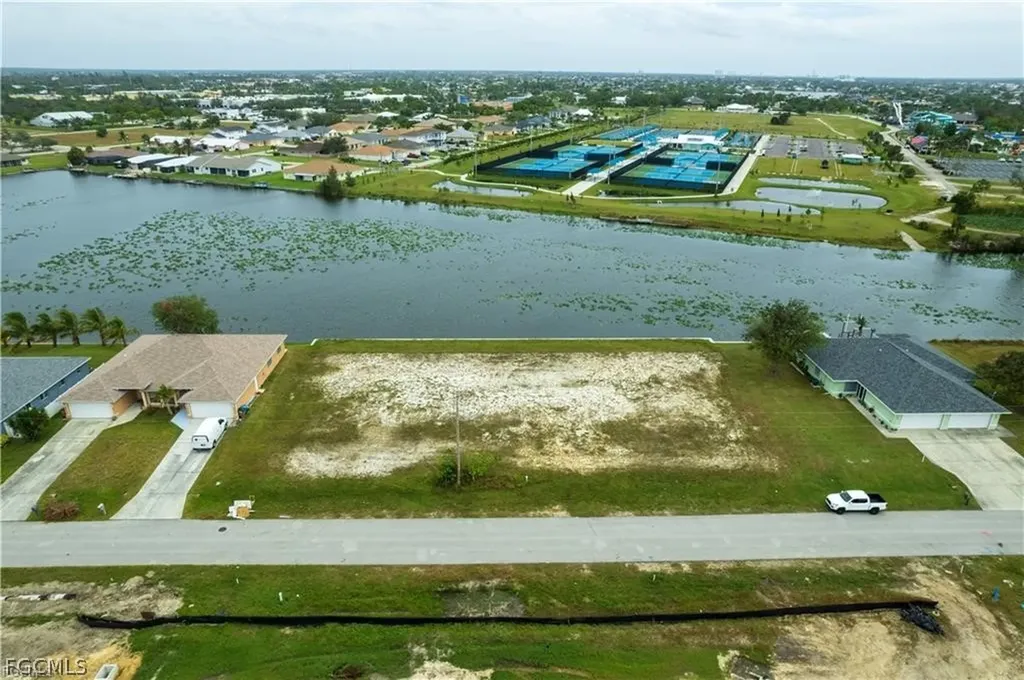 503 SW 3rd Court Cape Coral FL 33991