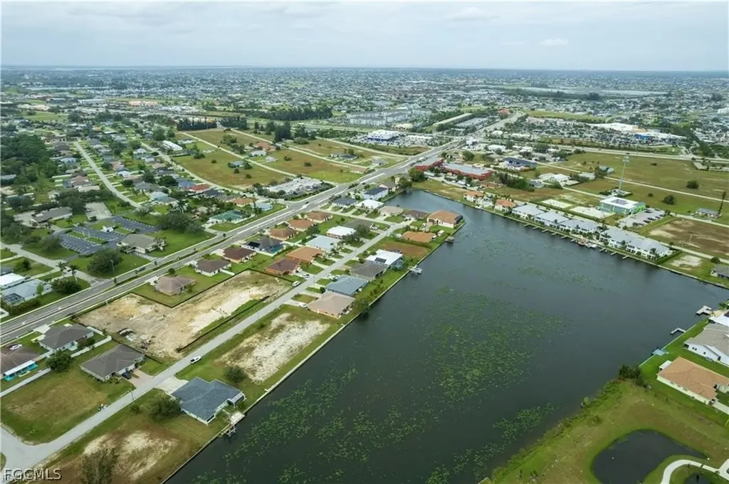 503 SW 3rd Court Cape Coral FL 33991