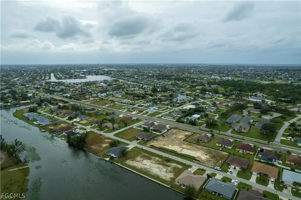 503 SW 3rd Court Cape Coral FL 33991