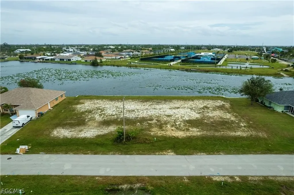 503 SW 3rd Court Cape Coral FL 33991