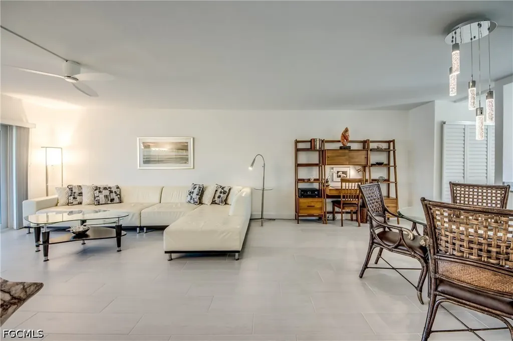 4016 SE 19th Avenue Cape Coral FL 33904