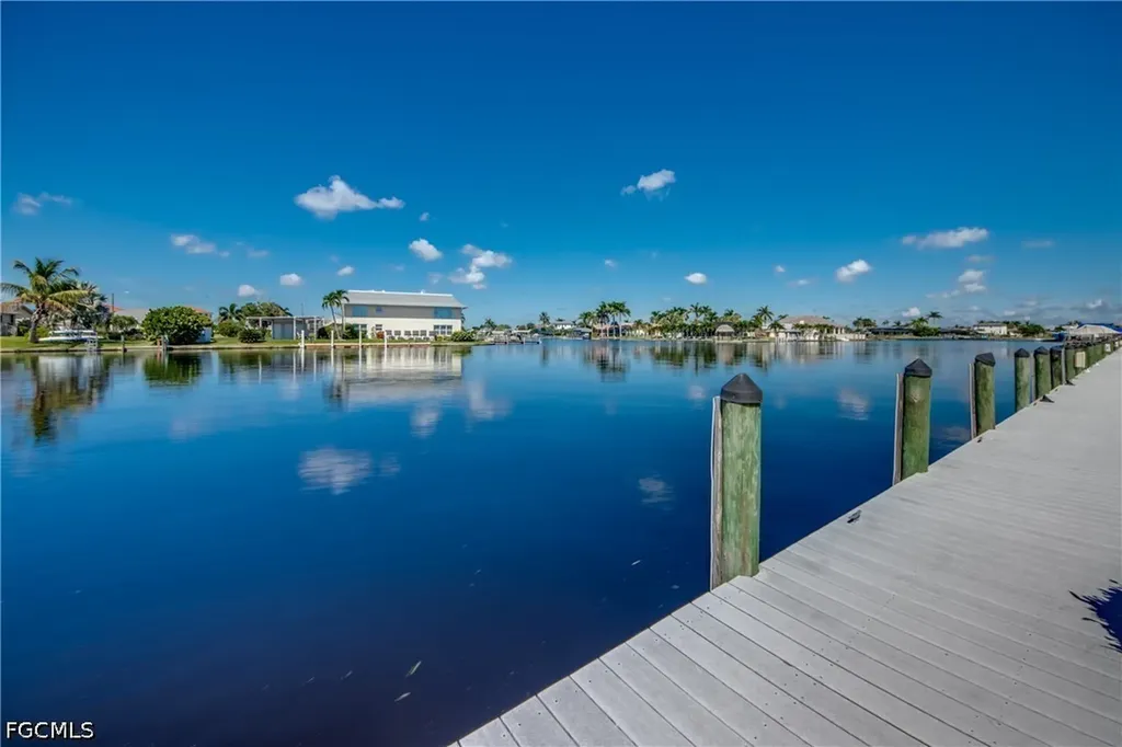4016 SE 19th Avenue Cape Coral FL 33904