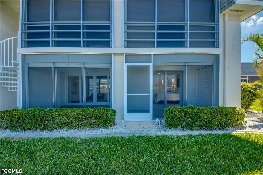 4016 SE 19th Avenue Cape Coral FL 33904