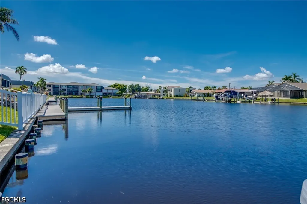 4016 SE 19th Avenue Cape Coral FL 33904
