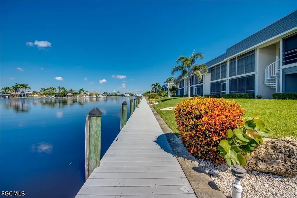 4016 SE 19th Avenue Cape Coral FL 33904