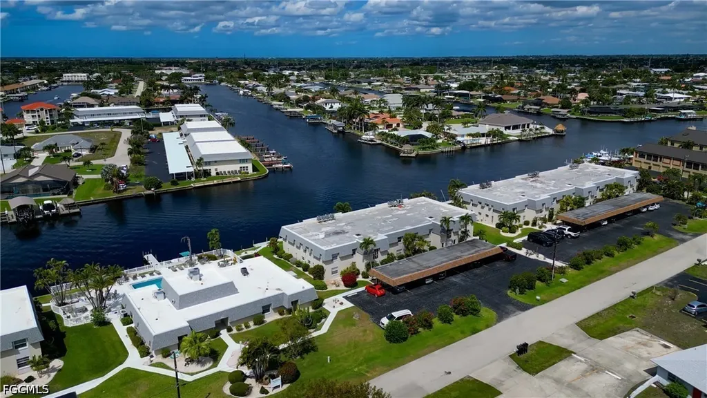 4016 SE 19th Avenue Cape Coral FL 33904