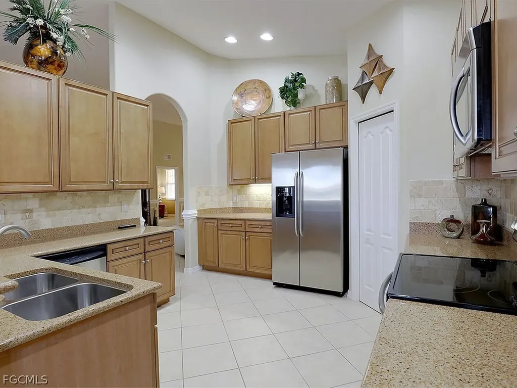3171 Sea Trawler Bend North Fort Myers FL 33903
