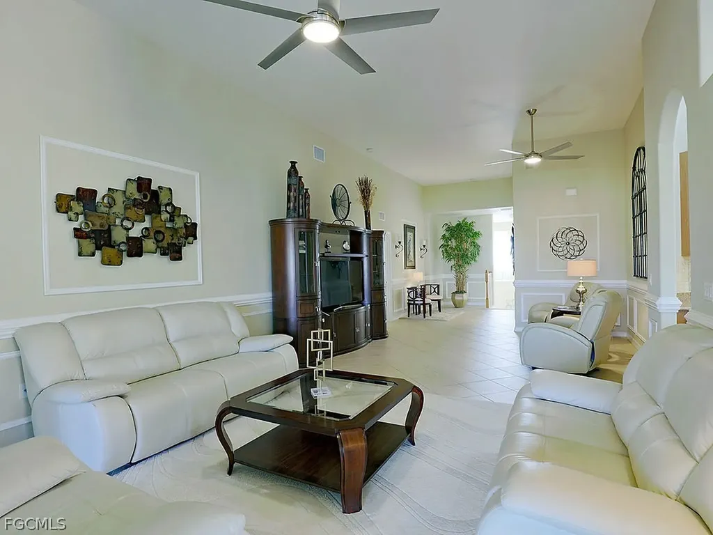 3171 Sea Trawler Bend North Fort Myers FL 33903