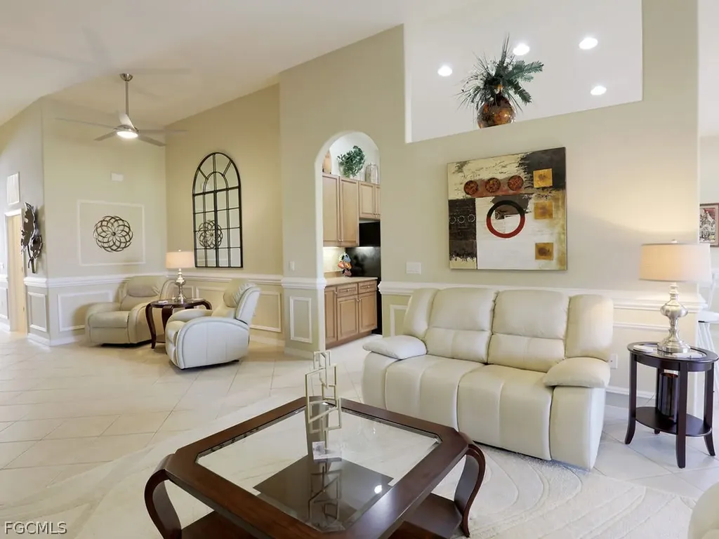 3171 Sea Trawler Bend North Fort Myers FL 33903