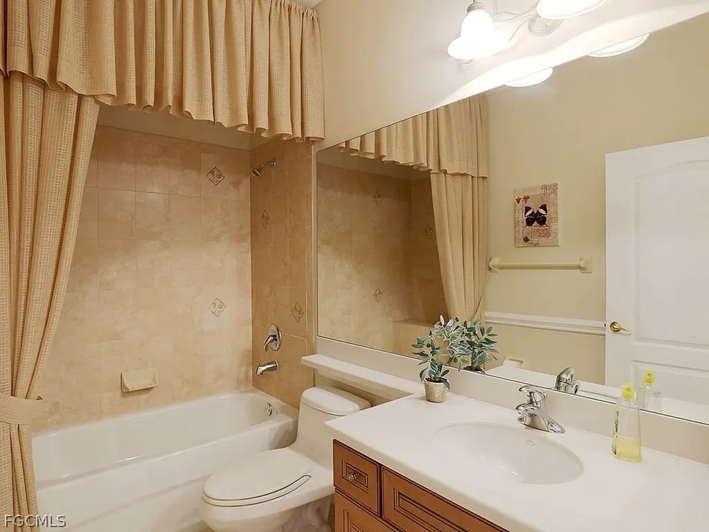 3171 Sea Trawler Bend North Fort Myers FL 33903