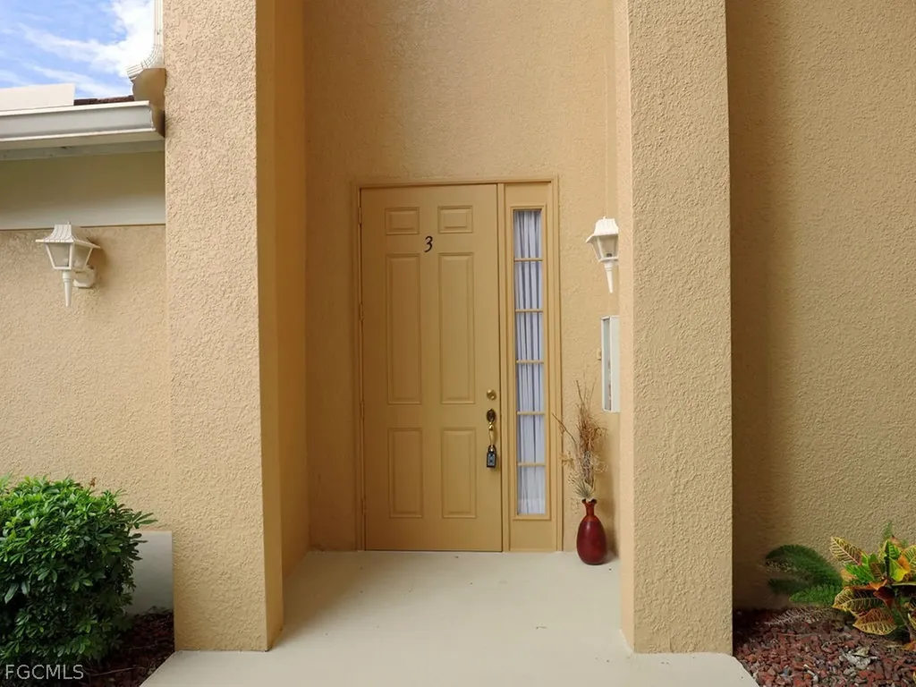 3171 Sea Trawler Bend North Fort Myers FL 33903