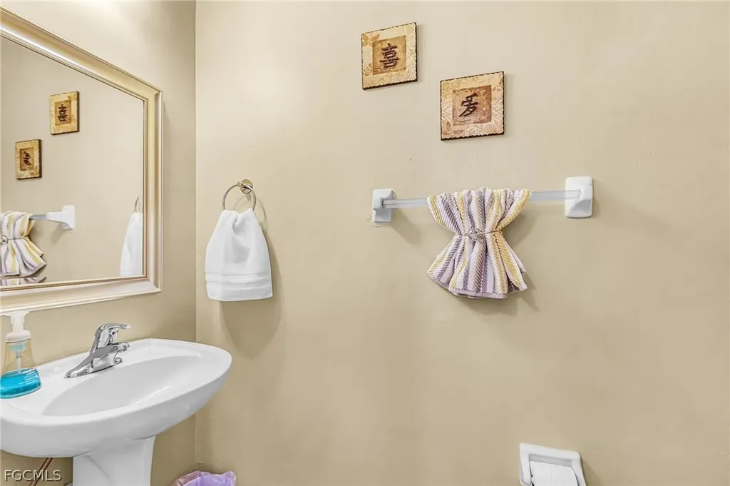 3420 NW 45th Avenue Cape Coral FL 33993