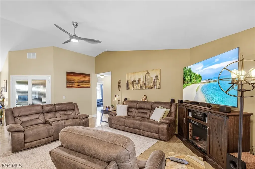 3420 NW 45th Avenue Cape Coral FL 33993