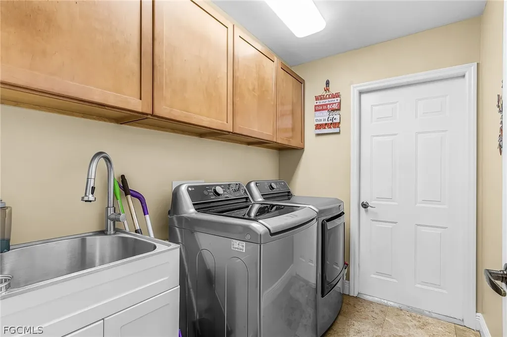 3420 NW 45th Avenue Cape Coral FL 33993