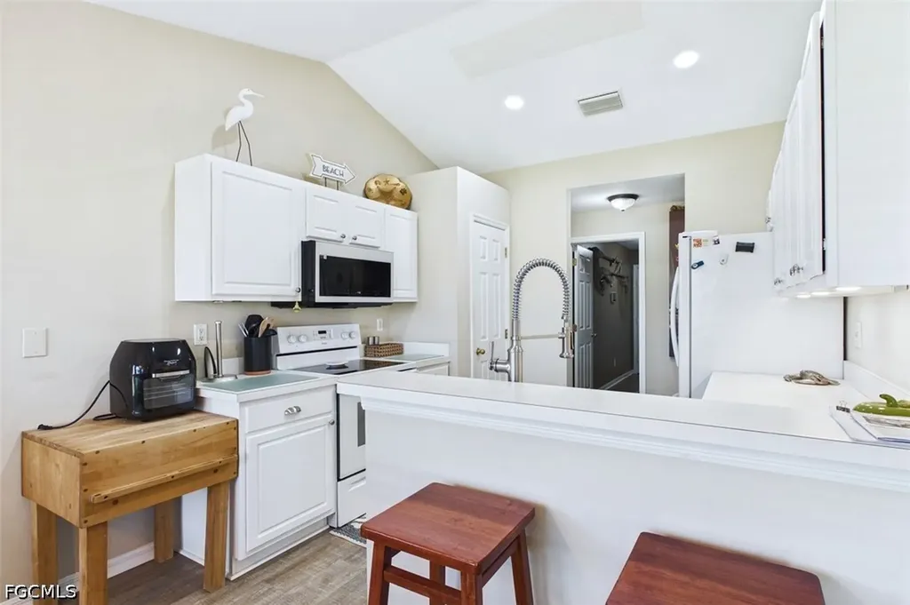 2521 NW 6th Terrace Cape Coral FL 33993